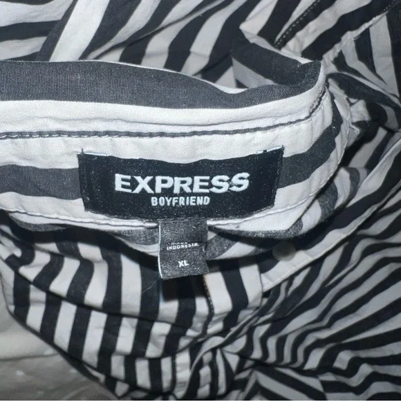 Express Black and White Striped Shirt - Picture 5 of 11